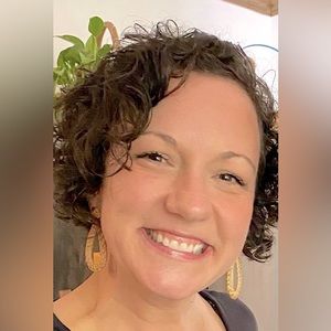 Meet your Posher, Lee